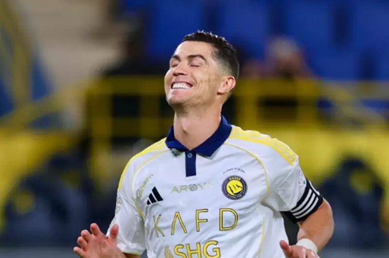 مدرب الوداد: يشرفني وجود كريستيانو رونالدو في صفوف فريقي